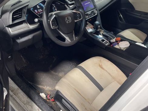 Used 2016 Honda Civic EX image 9