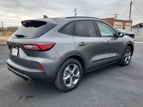 Used 2025 Ford Escape ST-Line image 3