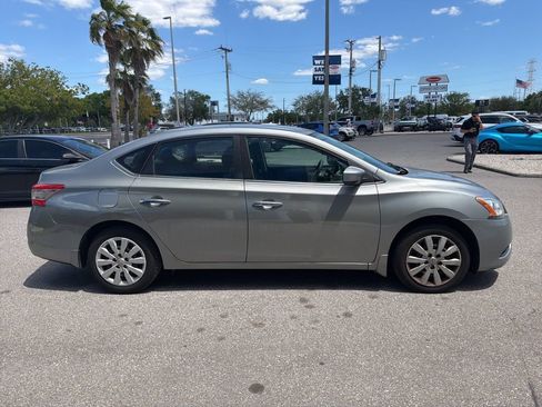 Used 2013 Nissan Sentra SV image 4