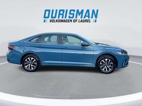 Used 2025 Volkswagen Jetta S FWD image 9
