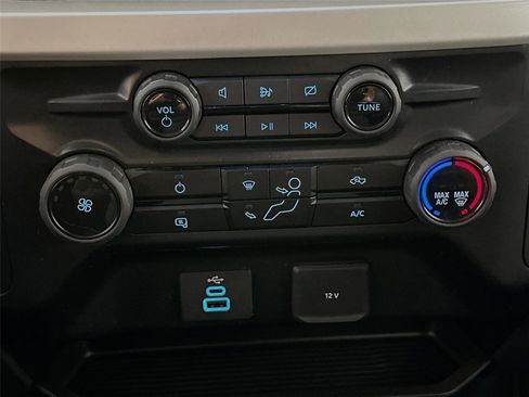 Used 2024 Ford F250 XLT image 16