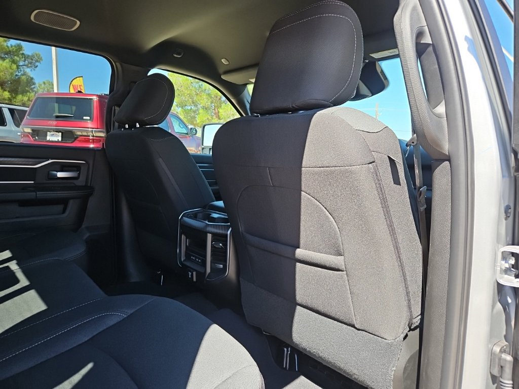 New 2026 RAM 2500 Big Horn AWD/4WD image 26