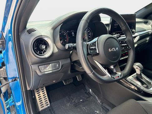 Used 2023 Kia Forte GT-Line w/ GT-Line Technology Package FWD image 17