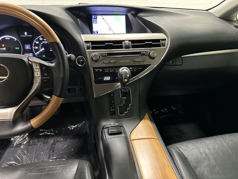 Used 2015 Lexus RX 450h AWD image 30