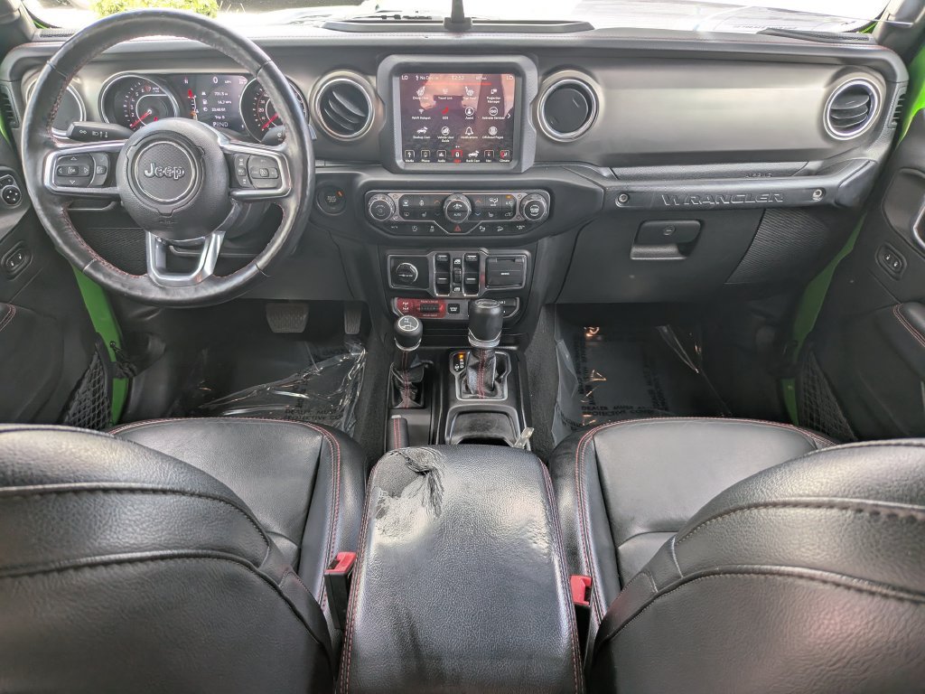 Used 2019 Jeep Wrangler Unlimited Rubicon w/ Dual Top Group AWD/4WD image 14