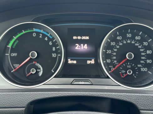 Used 2016 Volkswagen e-Golf SEL Premium w/ Driver Assistance Package image 14