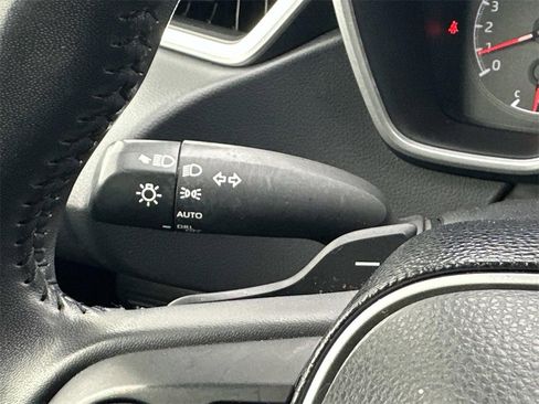 Certified 2019 Toyota Corolla SE image 25