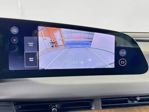 Used 2024 Lucid Air Pure RWD image 21
