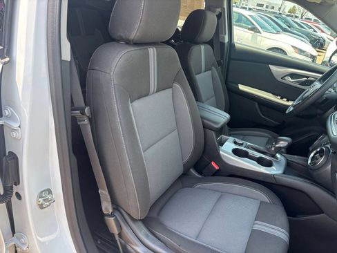Used 2025 Chevrolet Blazer LT FWD image 36