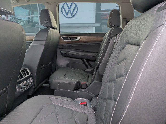 New 2026 Volkswagen Atlas SE FWD image 15