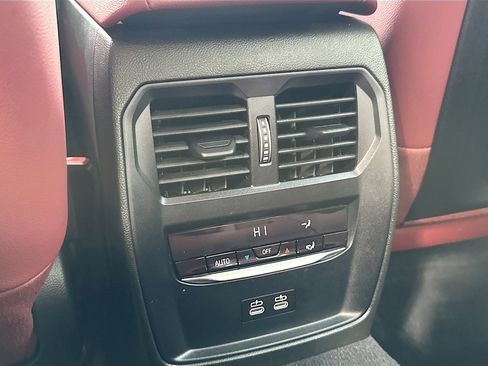 Used 2025 BMW 330i Sedan image 26