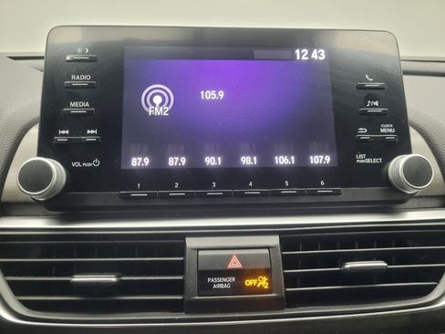 Used 2018 Honda Accord LX image 25