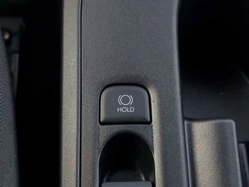 Certified 2025 Toyota Corolla LE image 28