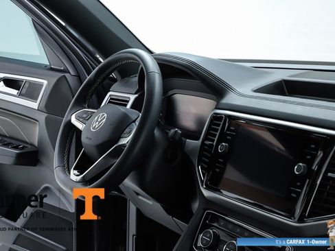 Used 2021 Volkswagen Atlas Cross Sport SEL FWD image 34