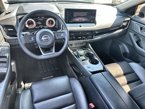 Used 2024 Nissan Rogue SL FWD image 20