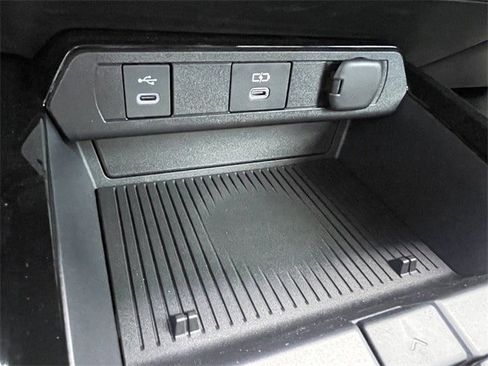 New 2026 Toyota Prius Plug-In Hybrid image 19