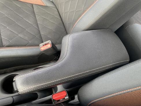 Used 2020 Nissan Kicks SR w/ Exterior Package image 13