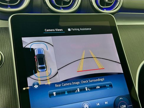 Used 2025 Mercedes-Benz C 300 4MATIC Sedan image 15