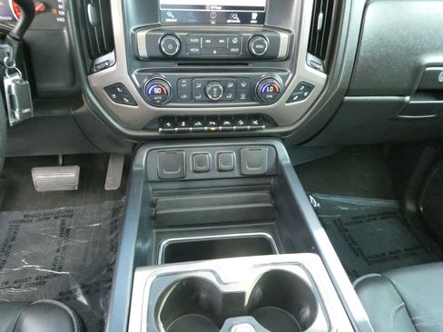 Used 2016 GMC Sierra 1500 Denali w/ Enhanced Driver Alert Package AWD/4WD image 25