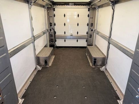 Used 2023 Chevrolet Brightdrop 600 w/ Active Safety Package 2 image 8