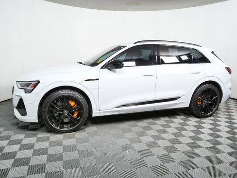 Used 2023 Audi e-tron Chronos w/ Chronos Package AWD/4WD image 34