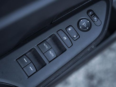 Used 2019 Honda Civic Sport image 32