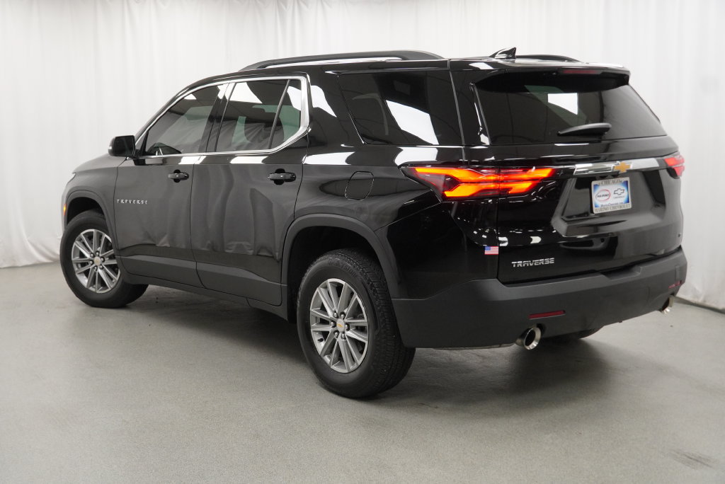 Used 2023 Chevrolet Traverse LT FWD image 16