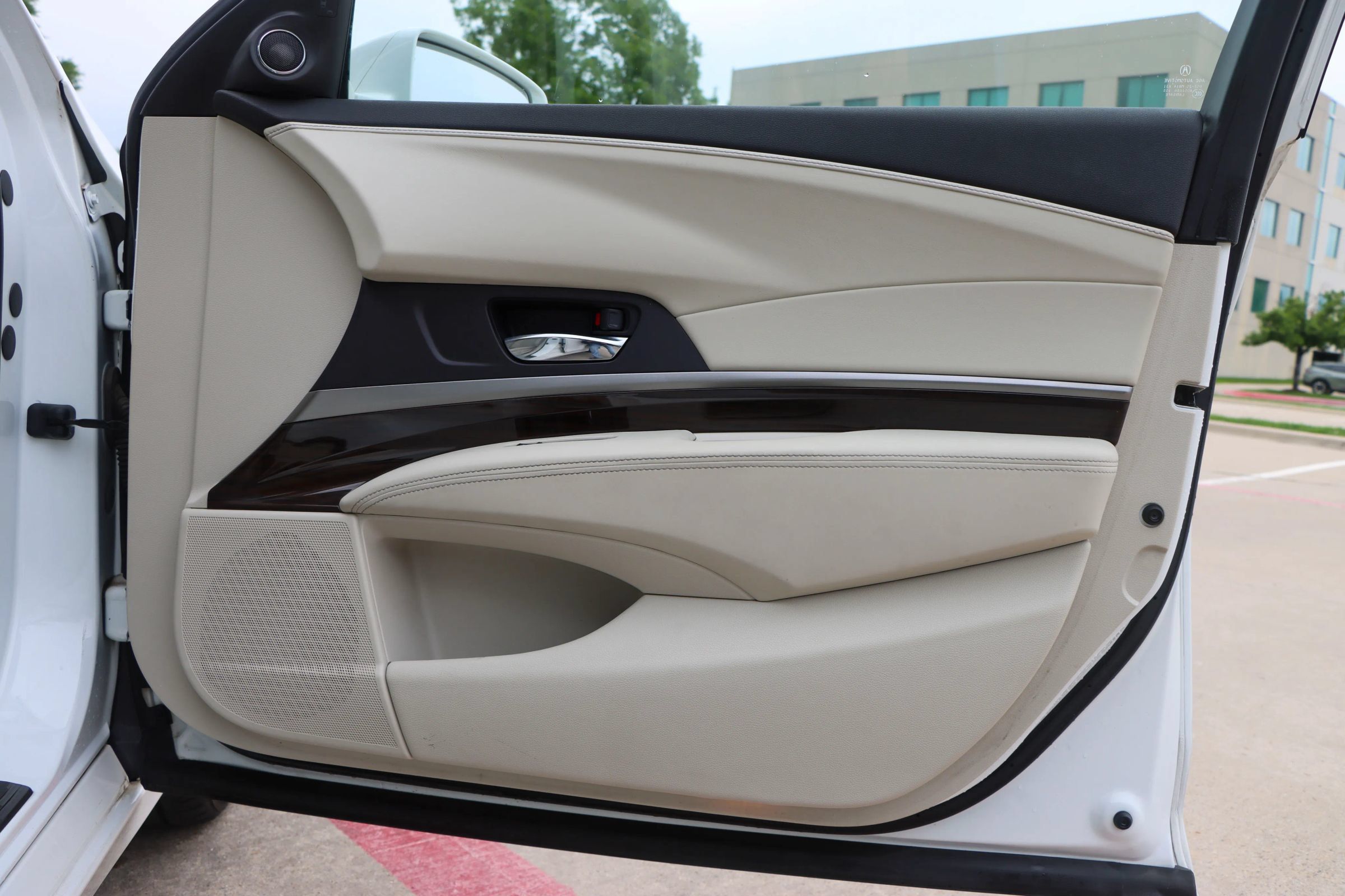 Used 2017 Acura RLX w/ Technology Package FWD image 10