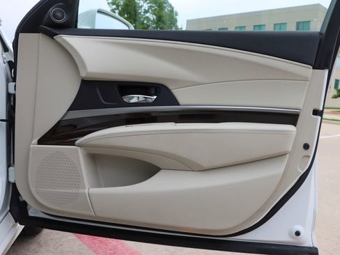 Used 2017 Acura RLX w/ Technology Package FWD image 10
