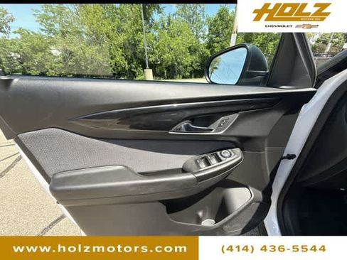 Certified 2025 Chevrolet TrailBlazer LS w/ LS Convenience Package FWD image 21