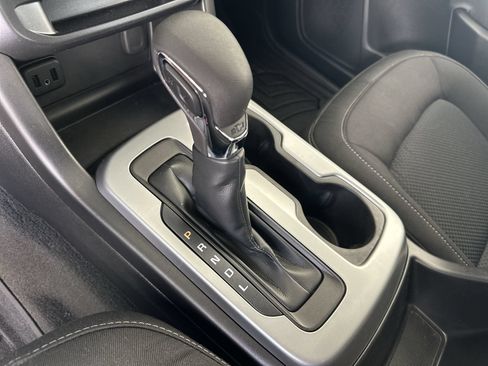 Used 2022 Chevrolet Colorado LT w/ LT Convenience Package RWD image 15