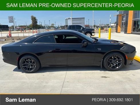 Used 2024 Dodge Charger Daytona R/T w/ Plus Group AWD/4WD image 3