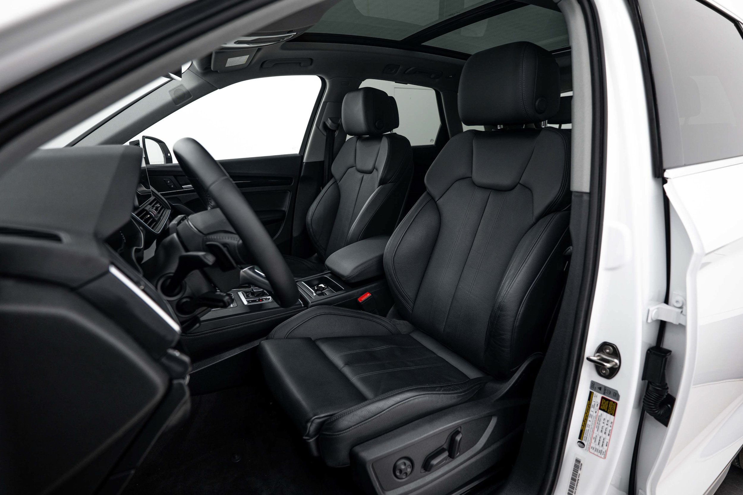 Used 2018 Audi Q5 Prestige w/ Prestige Package AWD/4WD image 17