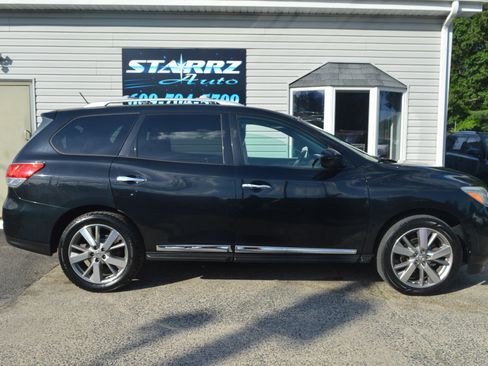 Used 2015 Nissan Pathfinder Platinum AWD/4WD image 6