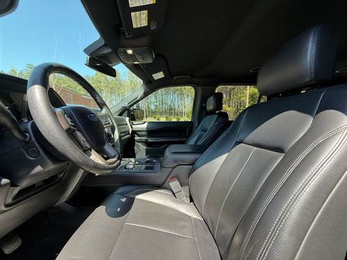 Used 2020 Ford Expedition Max XLT w/ Equipment Group 202A image 12