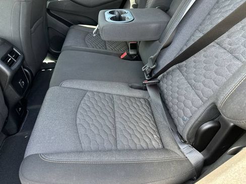 Used 2019 Chevrolet Equinox LT w/ Sun & Navigation Package FWD image 20