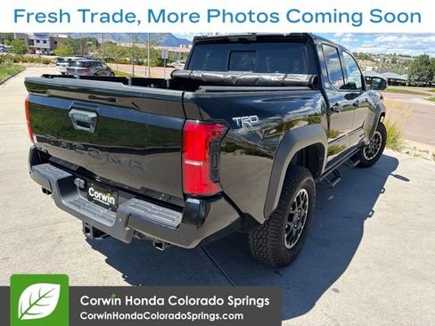Used 2025 Toyota Tacoma TRD Off-Road w/ TRD Off Road Premium Package AWD/4WD image 3