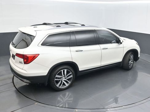 Used 2018 Honda Pilot Elite image 45