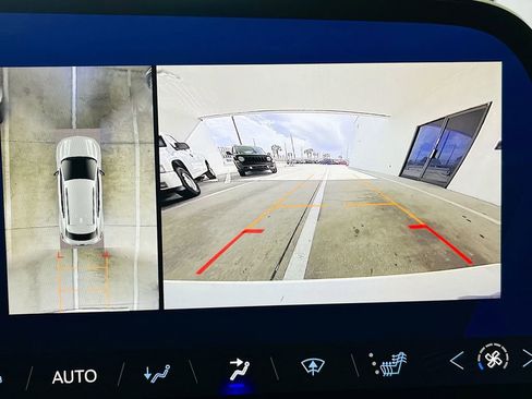 Used 2025 Chevrolet Equinox EV RS image 14