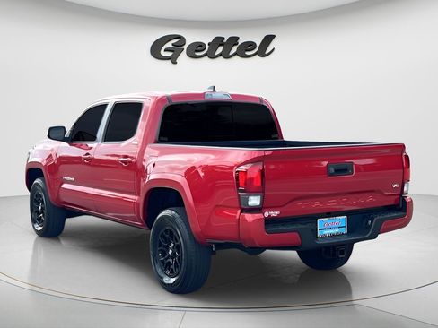 Used 2022 Toyota Tacoma SR5 w/ Technology Package RWD image 8