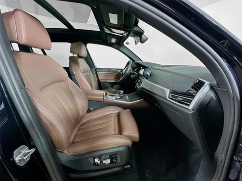 Used 2020 BMW X5 xDrive40i w/ M Sport Package image 30