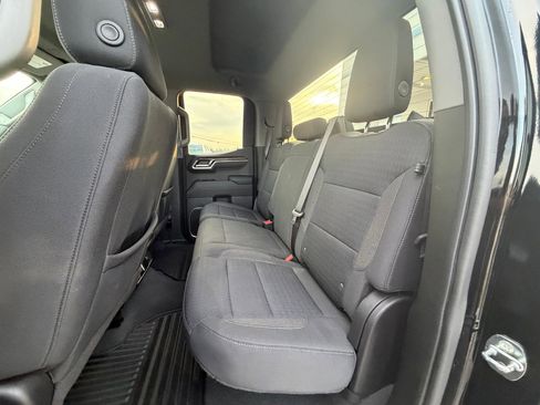 Used 2022 Chevrolet Silverado 1500 LT image 13