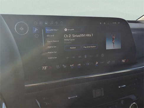 New 2026 Chevrolet Suburban Premier image 8