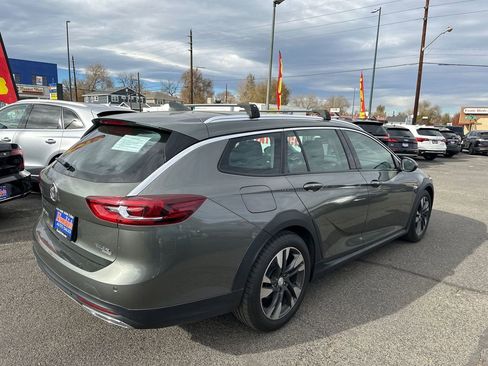 Used 2018 Buick Regal Essence w/ Driver Confidence Package #1 image 11