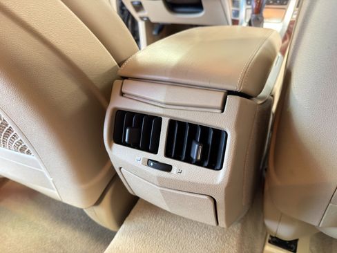 Used 2012 Cadillac CTS Luxury image 29