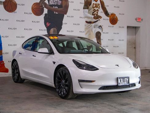 Used 2023 Tesla Model 3 Performance image 19