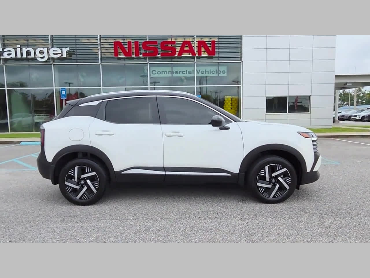 Used 2026 Nissan Kicks SV FWD image 36
