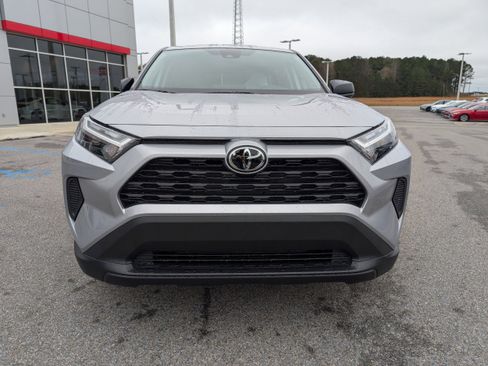 New 2025 Toyota RAV4 LE image 8