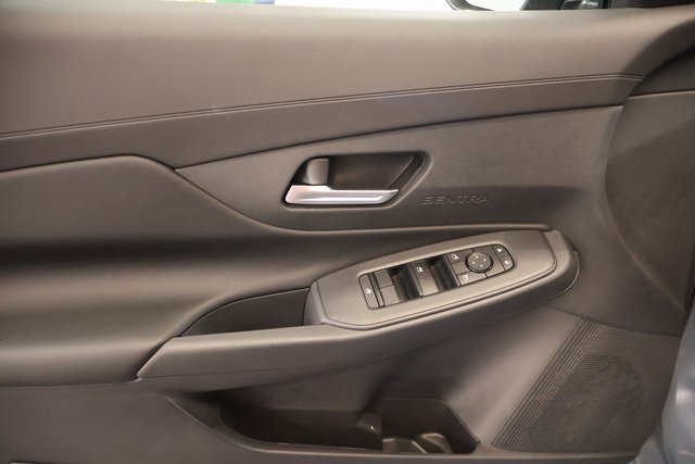New 2027 Nissan Sentra SV w/ SV Convenience Package FWD image 9