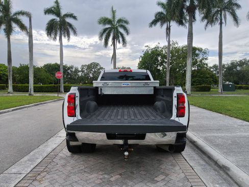 Used 2016 Chevrolet Silverado 3500 LT w/ LT Convenience Package AWD/4WD image 14